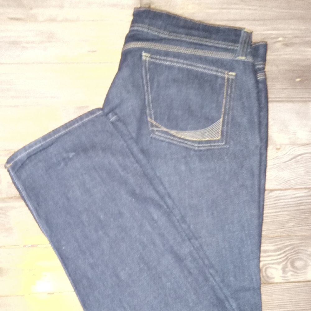 WOMEN'S JEANS